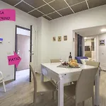 Le Dimore In Centro Con Parcheggio E Self Check-in Affittacamere Matera