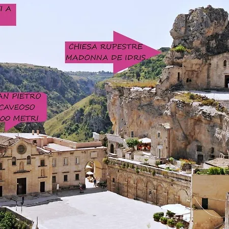 Le Dimore In Centro Con Parcheggio E Self Check-in Affittacamere *