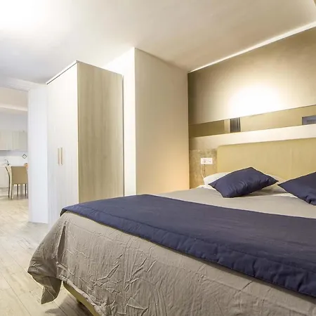 Le Dimore In Centro Con Parcheggio E Self Check-in 3* Matera