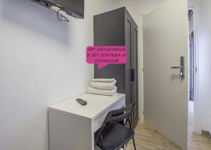 Vendégház Le Dimore In Centro Con Parcheggio E Self Check-in 3*