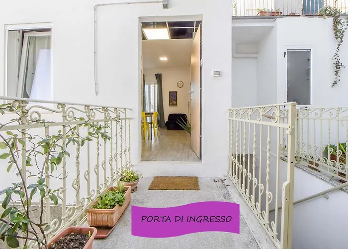 Le Dimore In Centro Con Parcheggio E Self Check-in Vendégház