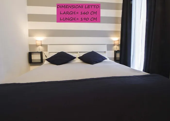 Affittacamere Le Dimore In Centro Con Parcheggio E Self Check-in 4*