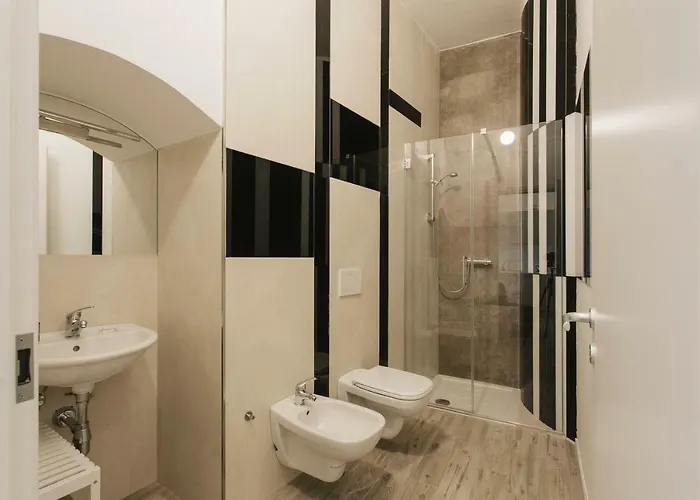 Le Dimore In Centro Con Parcheggio E Self Check-in Vendégház